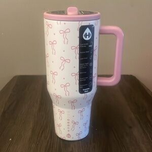 Hydrojug- 32 oz traveler -  Pretty Please (Pink Ribbon)
